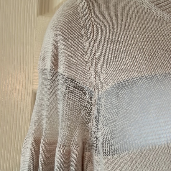 BCBGen crew top - Picture 8 of 10